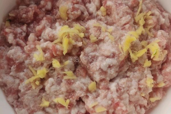 韭菜鸡蛋肉饺子的做法图解7