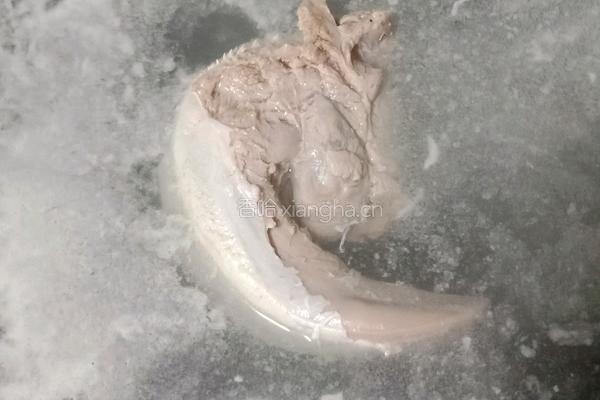 莴笋炒猪舌的做法图解1