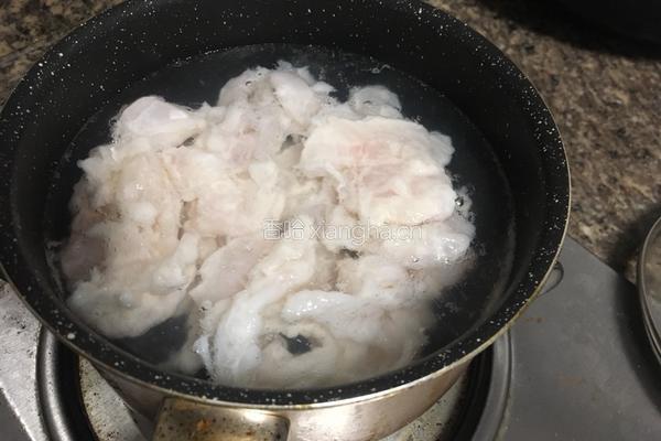 水煮麻辣巴沙鱼的做法图解8
