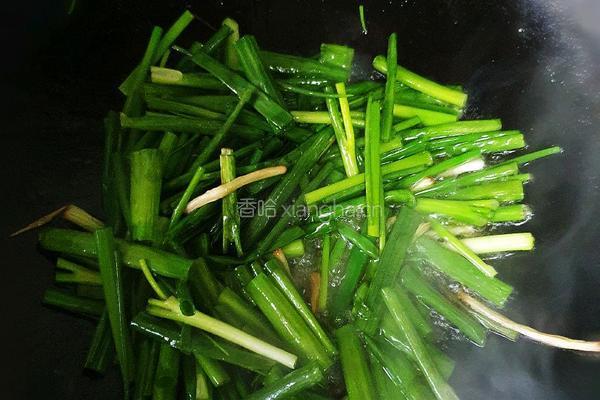 让肉串儿流口水的葱油拌面的做法图解4