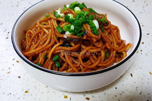 让肉串儿流口水的葱油拌面的做法图解8