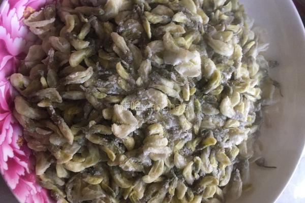 槐花麦饭的做法图解4