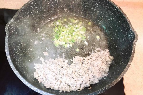 槐花肉未炒饭的做法图解7