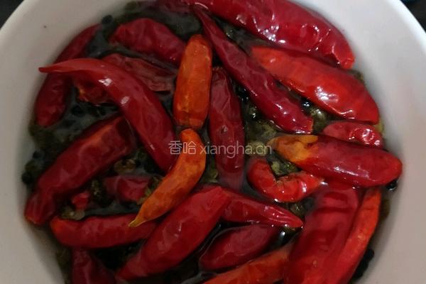 香辣猪蹄（电磁炉)的做法图解1