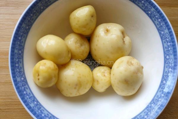 小土豆雪鱼煎饼的做法图解1