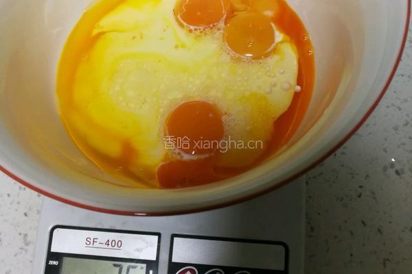 戚风蛋糕（8寸）的做法图解3