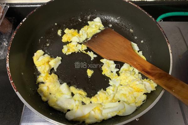 西葫芦鸡蛋锅贴的做法图解4