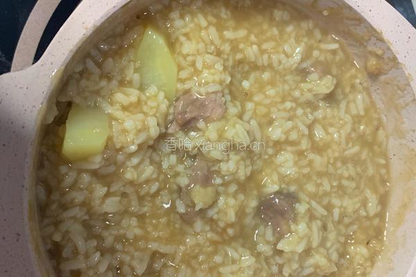 土豆牛肉闷饭的做法图解3