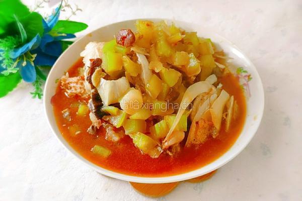 莴苣炖鱼头的做法图解17