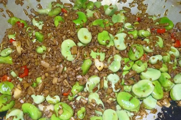 萍乡檫菜炒蚕豆的做法图解8