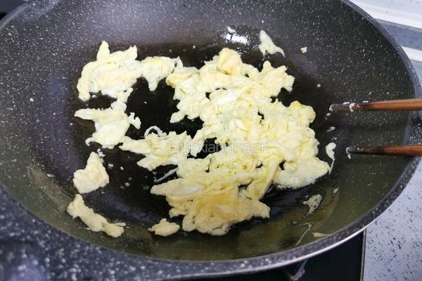 蒜苔炒鸡蛋的做法图解6