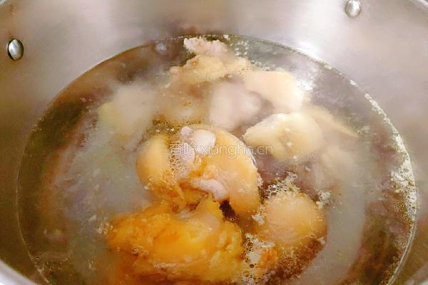 甜瓜香菇鸡汤的做法图解7
