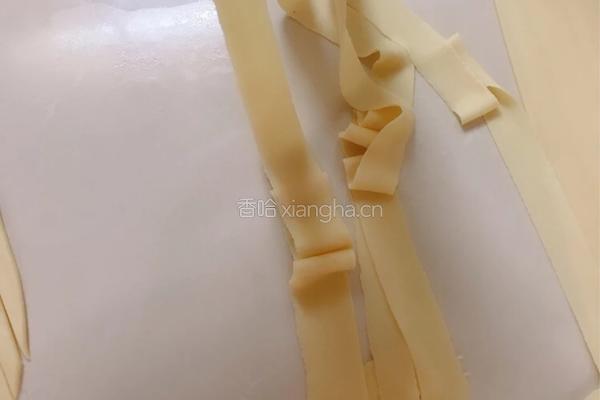 陕西油泼面 油泼扯面 棍棍儿面 拉条子 河南烩面的做法图解15