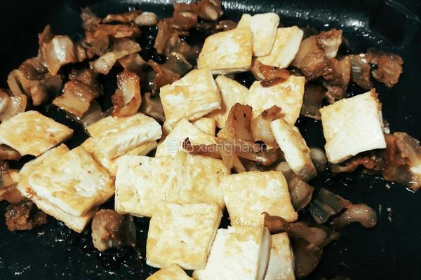 青椒豆腐五花肉的做法图解4