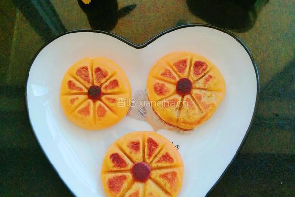 豆沙馅南瓜饼的做法图解1