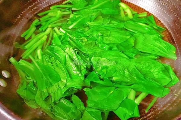 菜心炒鸡蛋的做法图解4