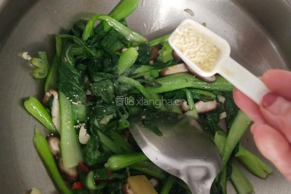 香菇炒油菜的做法图解8