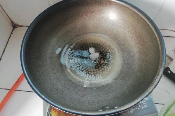 香肠黄金鸡肉炒饭的做法图解2
