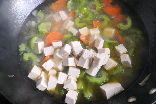苦瓜豆腐胡萝卜的做法图解7