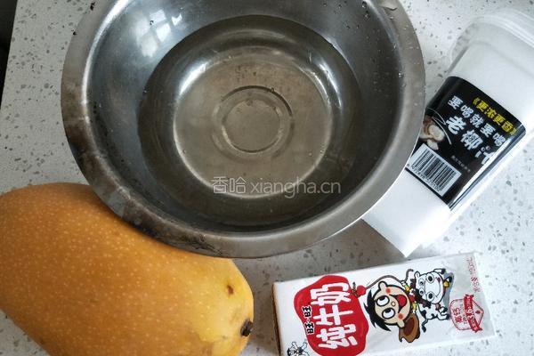 芒果椰奶冻的做法图解1
