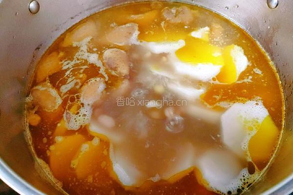 花生黄豆白萝卜鸡汤的做法图解10