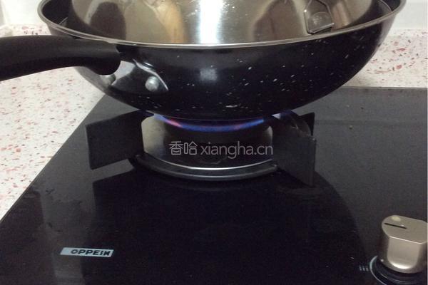 金黄香炸鸡翅的做法图解1