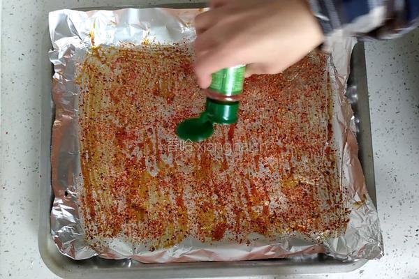 外酥里嫩的香辣烤豆腐的做法图解6