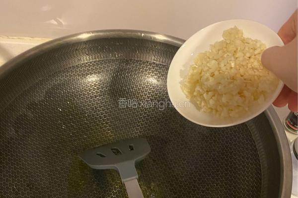 橄榄油蒜蓉虾仁的做法图解3