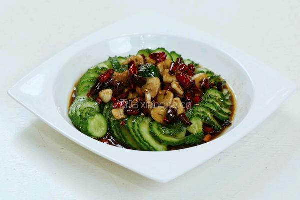 清脆爽口蓑衣黄瓜的做法图解6