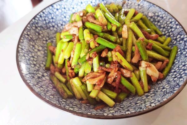 蒜苔炒肉丝的做法图解8