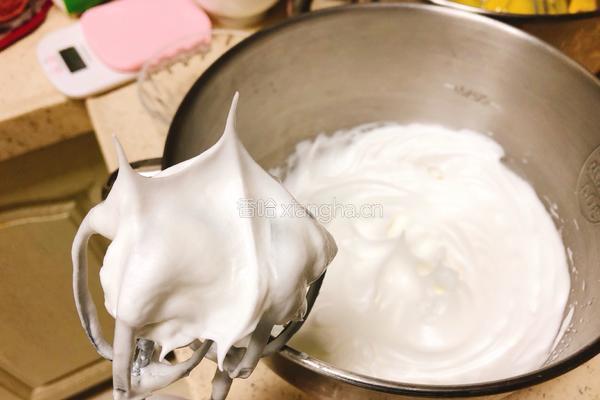 纸杯蛋糕 8寸戚风蛋糕量的做法图解8