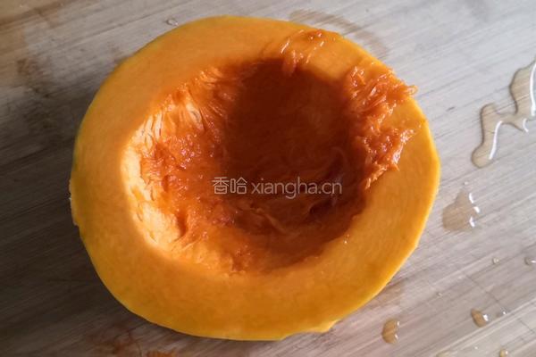 南瓜小米粥的做法图解1