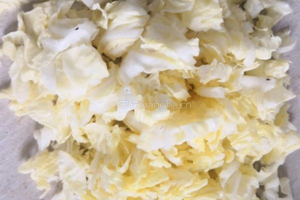 白菜辣椒豆腐干的做法图解3