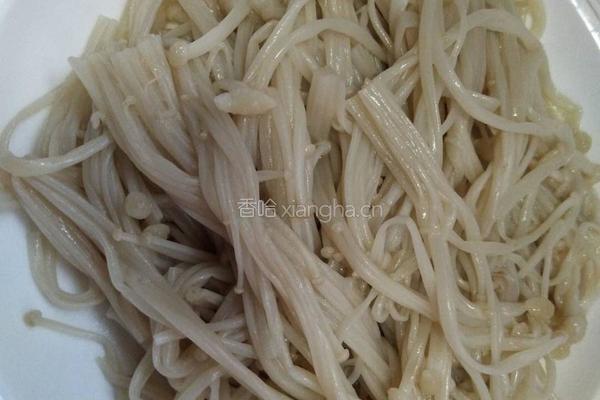 拌金针菇的做法图解5