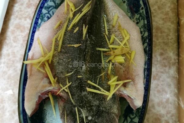 清蒸鲈鱼的做法图解5