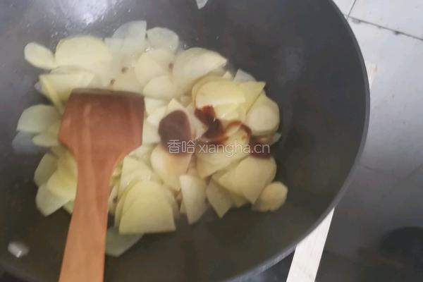 洋葱炒土豆片的做法图解4