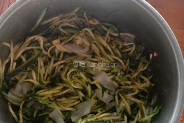 黄瓜拉皮的做法图解3