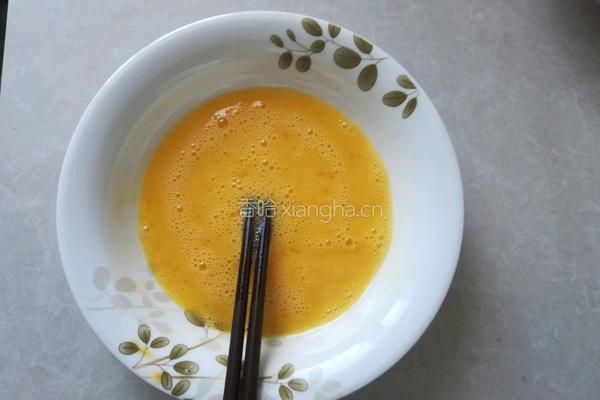 辣椒炒鸡蛋的做法图解3