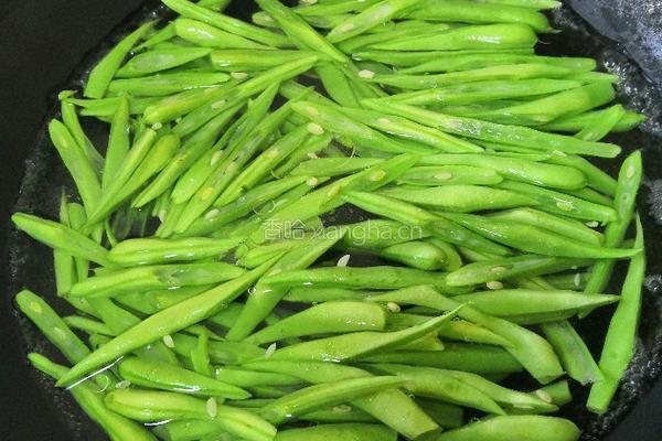 肉末四季豆角丝的做法图解3