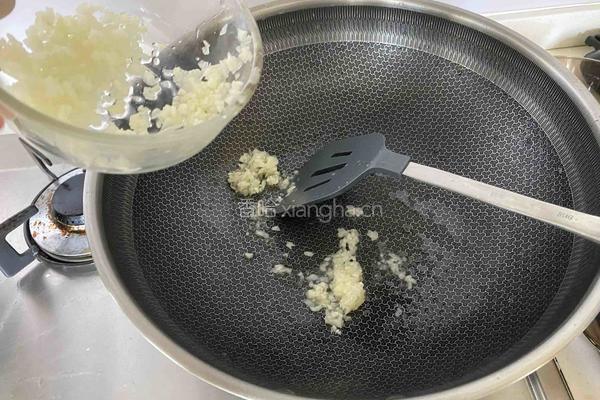 蒜蓉鸡腿肉的做法图解4