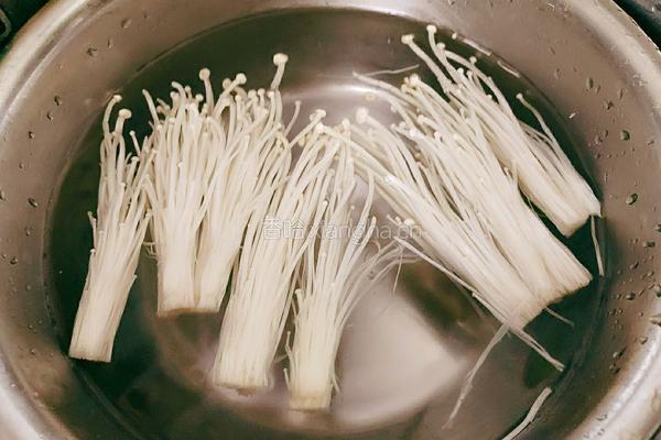 西兰花蒸肉末的做法图解3
