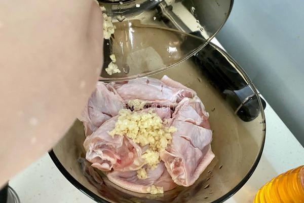 电饭煲蜜汁鸡翅的做法图解2