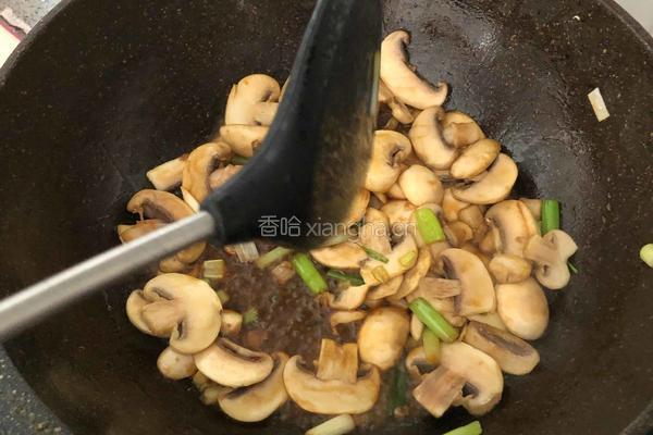 炒菇的做法图解8
