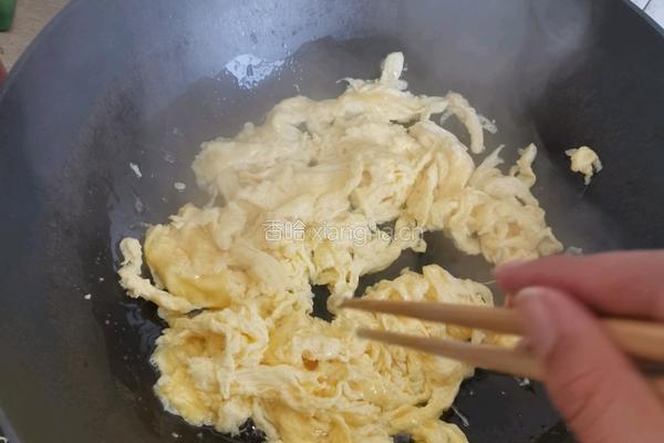 西红柿炒鸡蛋的做法图解3