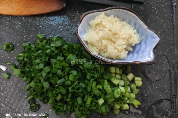 蒜蓉蒸圣子的做法图解4