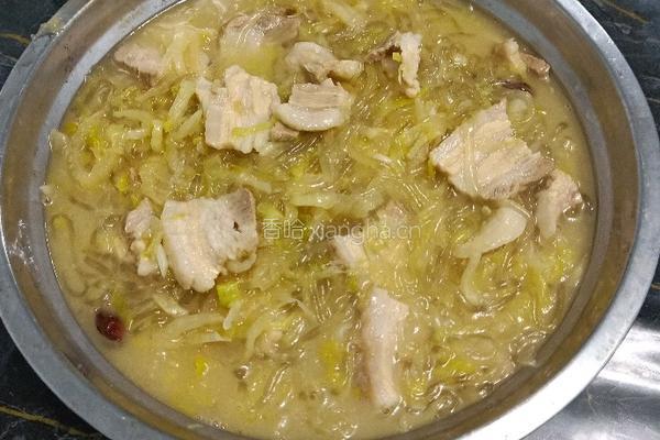 酸菜炖五花肉粉条的做法图解11