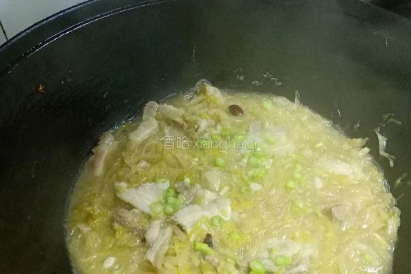 酸菜炖五花肉粉条的做法图解10