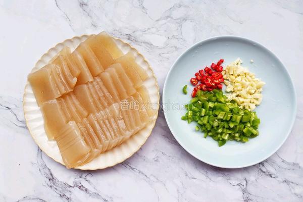 红烧魔芋豆腐的做法图解2