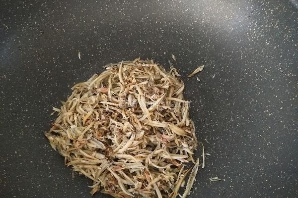 宝宝版银鱼粉的做法图解3