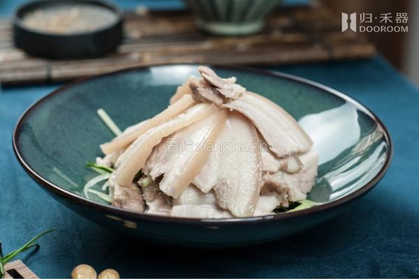 归禾小食堂|秘制蒜泥白肉,夏日份美味的做法图解9